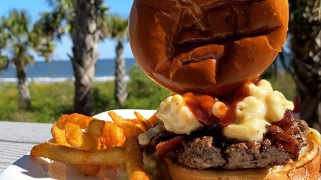 Art Burger - Mac and cheese burger