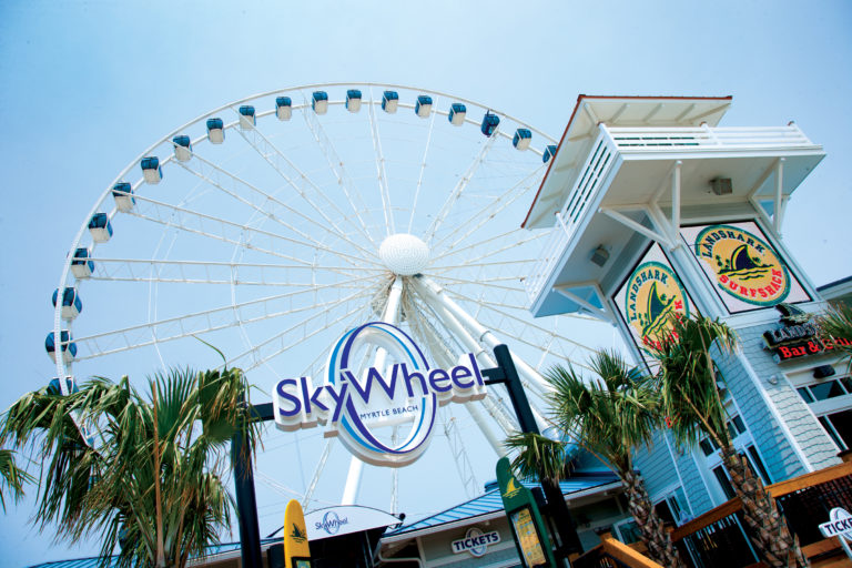 SkyWheel and Landshark on the boardwalk