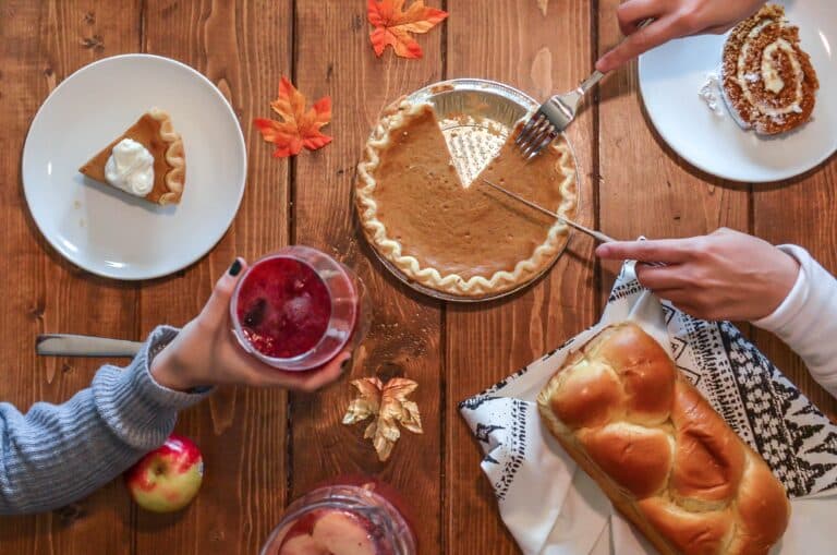 thanksgiving table