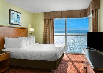 Bay View Resort accommodations with white linens Bay View Resort accommodations with white linens