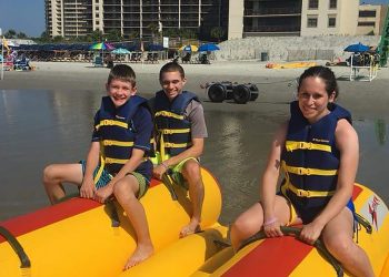north-beach-banana-boat-1.jpg north-beach-banana-boat-1.jpg
